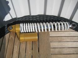 35 cm støddæmper til front til 200/250 ccm